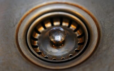 Jak odstranit zápach z odpadu WC, sprchového koutu či dřezu